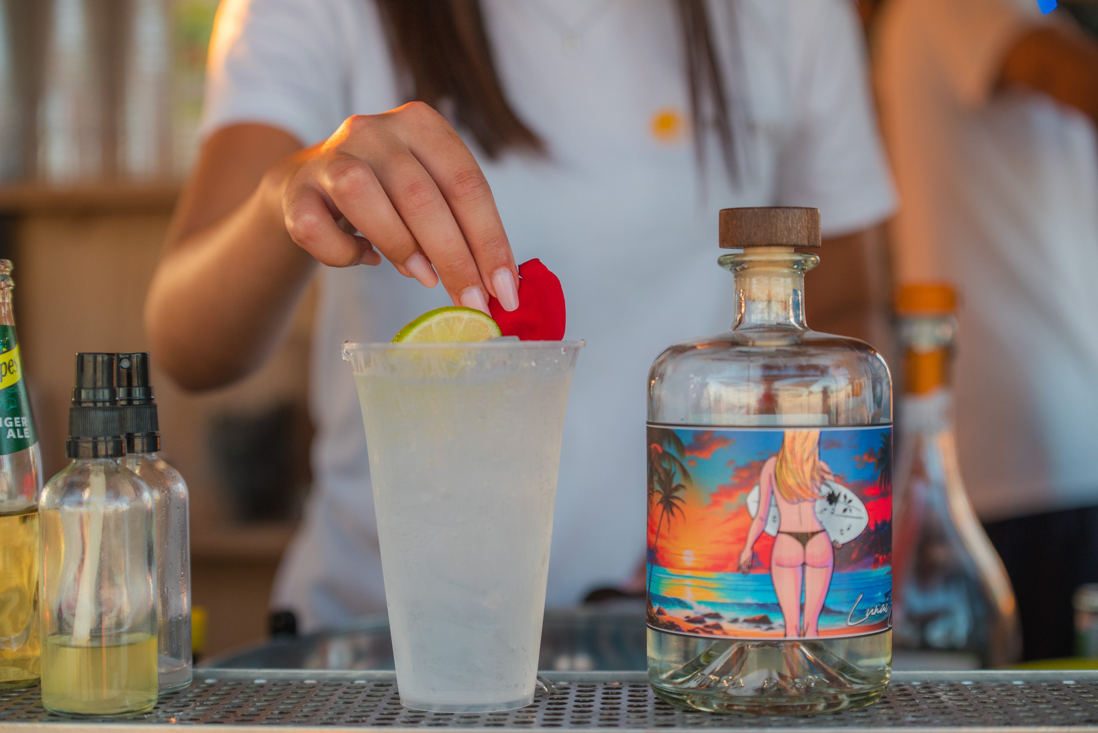 LUNAI GIN CON INFUSIONE DI PETALI DI ROSA